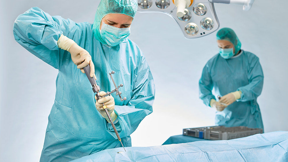 Nawigacja Ennovate® Cervical z udziałem dwóch chirurgów