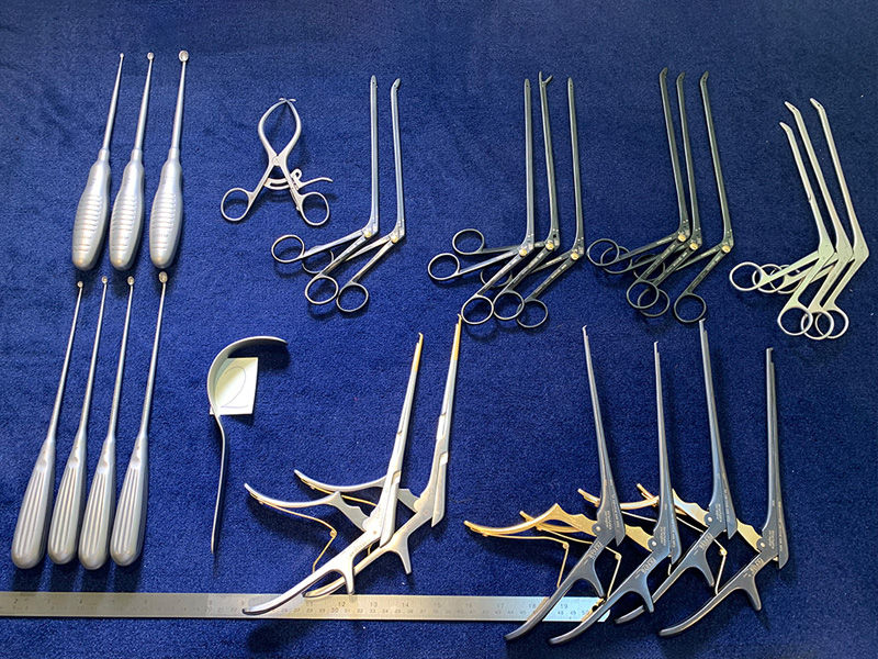 Różne instrumenty chirurgiczne