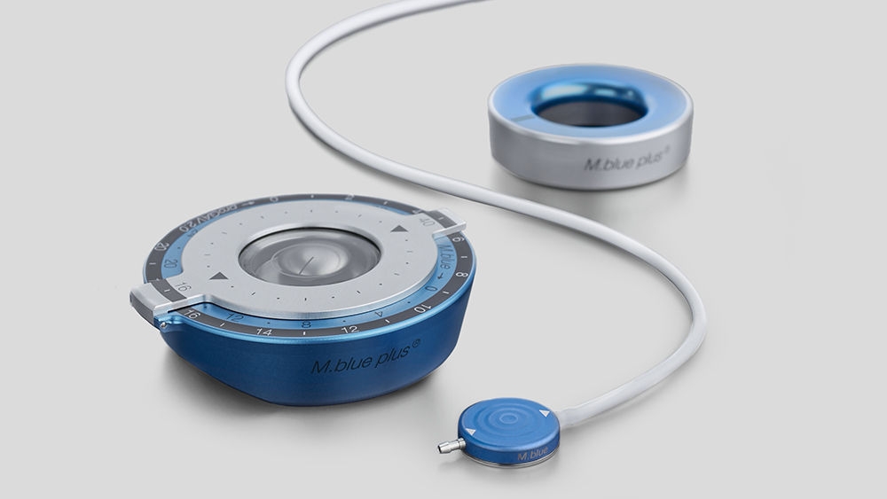 Regulowany zawór grawitacyjny MIETHKE M.blue® do leczenia wodogłowia