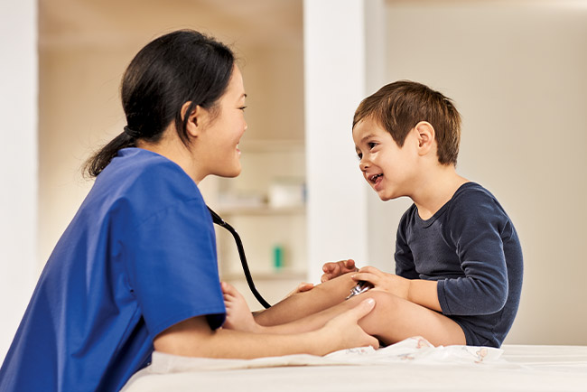 pediatrics doctor with patient